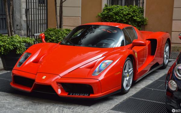 La Enzo Ferrari